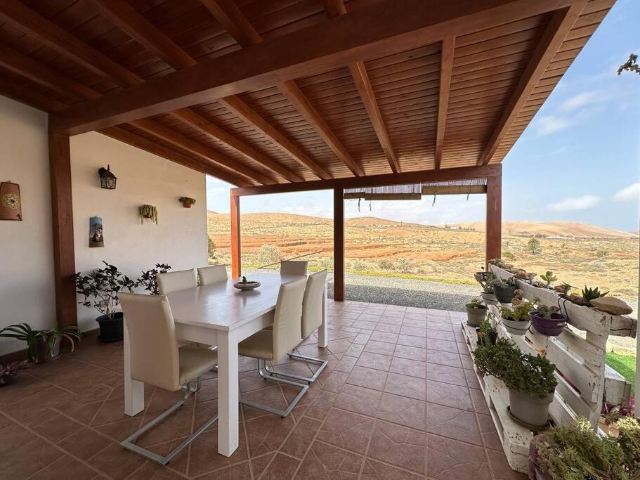 Private Villa With Pool In The Mountains Pajara  Екстер'єр фото